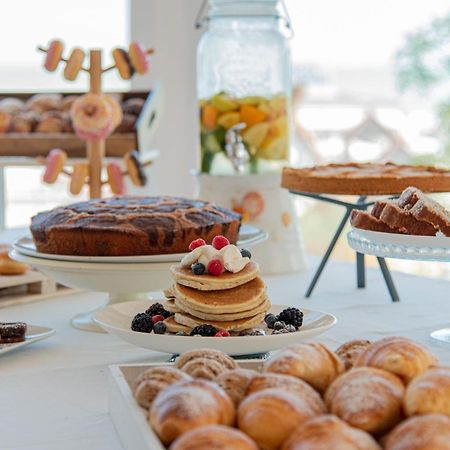 Ambasciatori Hotel - Breakfast Xxl Fino Alle 12 Misano Adriatico Exterior foto